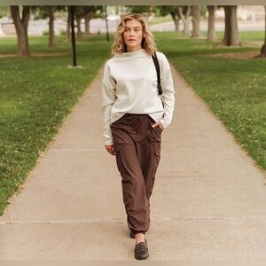 Albion Fit Jetsetter Cargo Joggers Brown Wicker Check Print Sz L